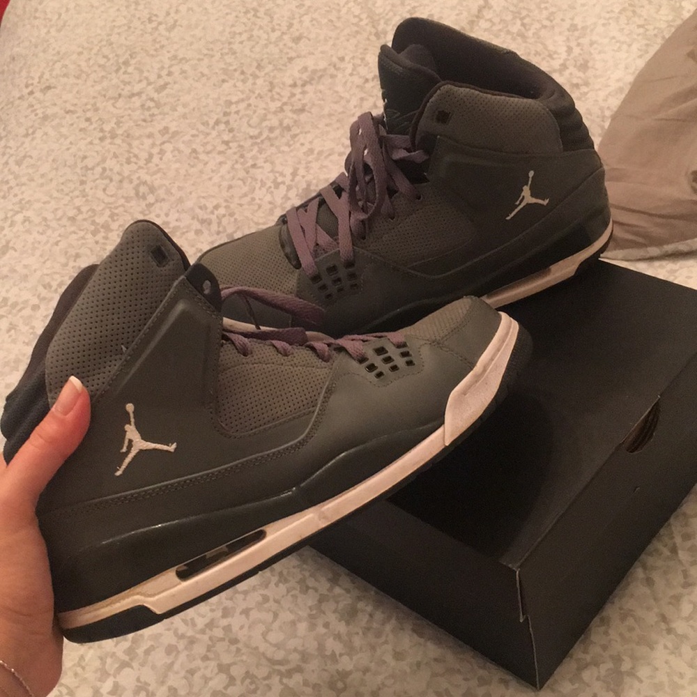 Jordan sneakers men’s  size 10